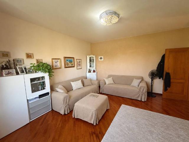 Casa indipendente in vendita a Campi Bisenzio FI