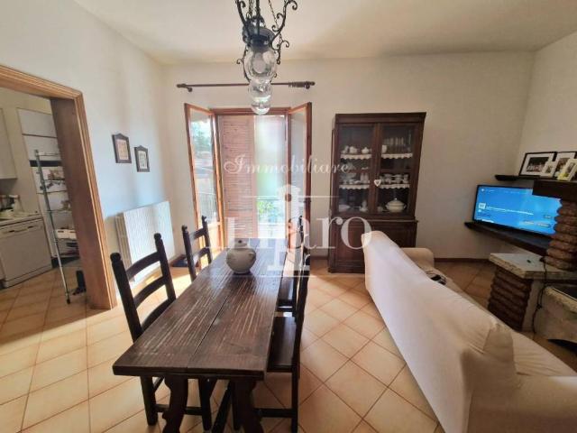 Casa indipendente in vendita a Campi Bisenzio FI