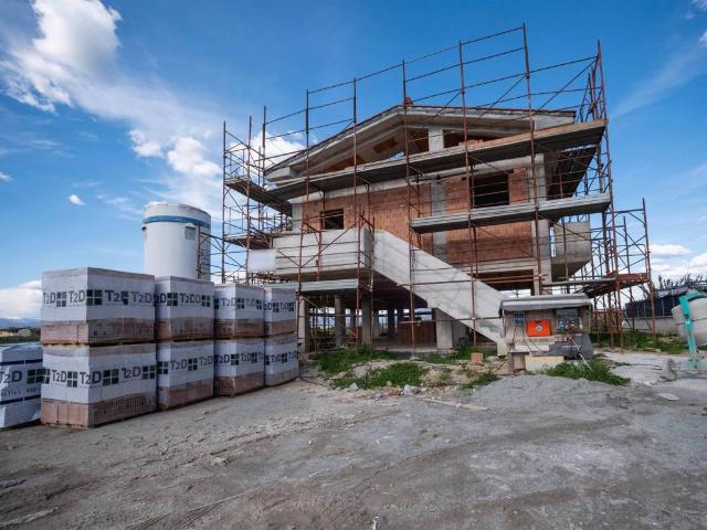 Casa indipendente in vendita a Campi Bisenzio FI