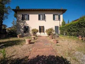 Casa indipendente in vendita a Campi Bisenzio FI