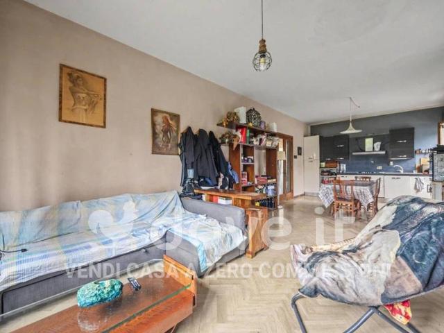 Casa indipendente in vendita a Campi Bisenzio FI