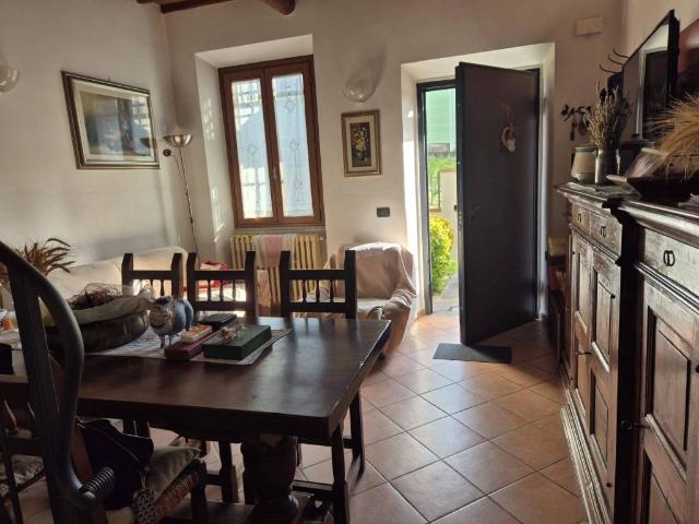 Casa indipendente in vendita a Campi Bisenzio FI