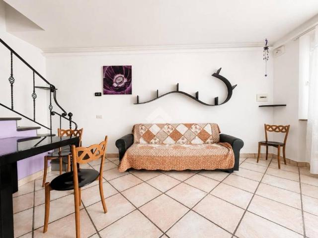 Casa indipendente in vendita a Campi Bisenzio FI