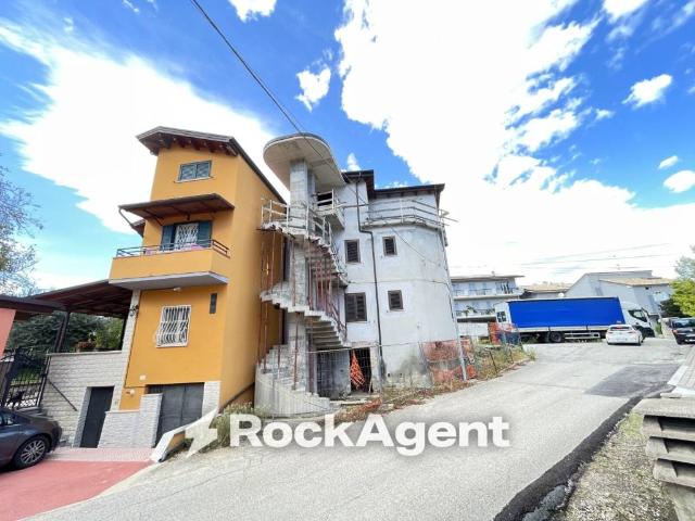 Casa indipendente in vendita a Campli TE