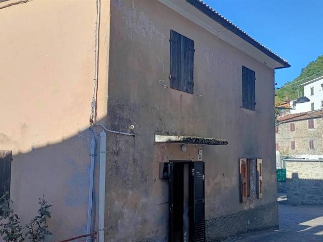 Casa indipendente in vendita a Camugnano BO