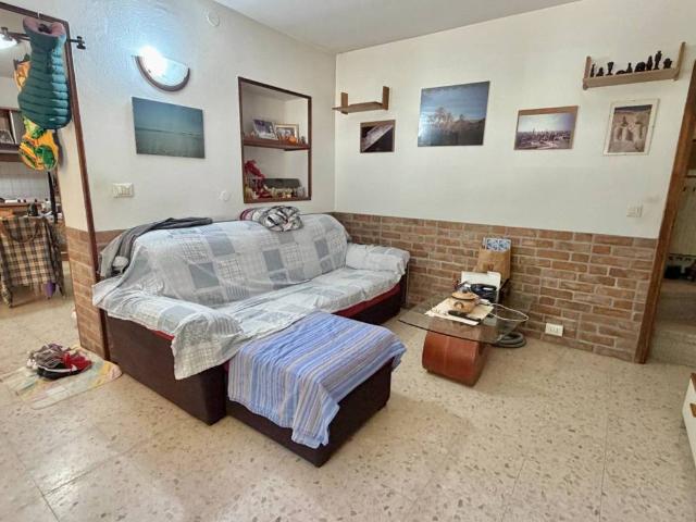 Casa indipendente in vendita a Canaro RO