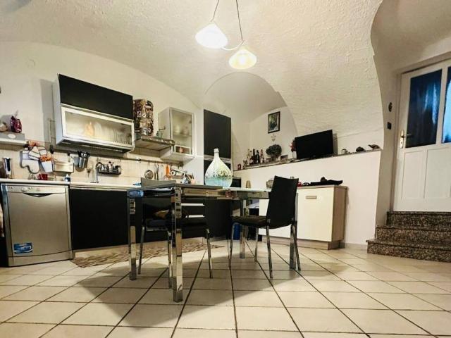 Casa indipendente in vendita a Candia Canavese TO
