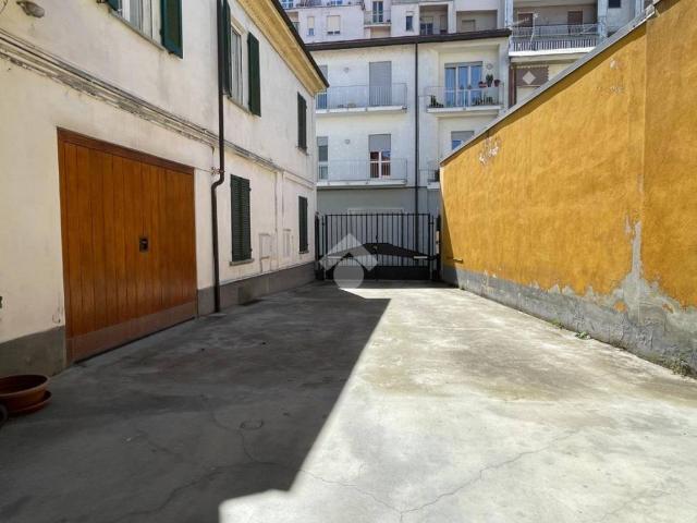 Casa indipendente in vendita a Canelli AT
