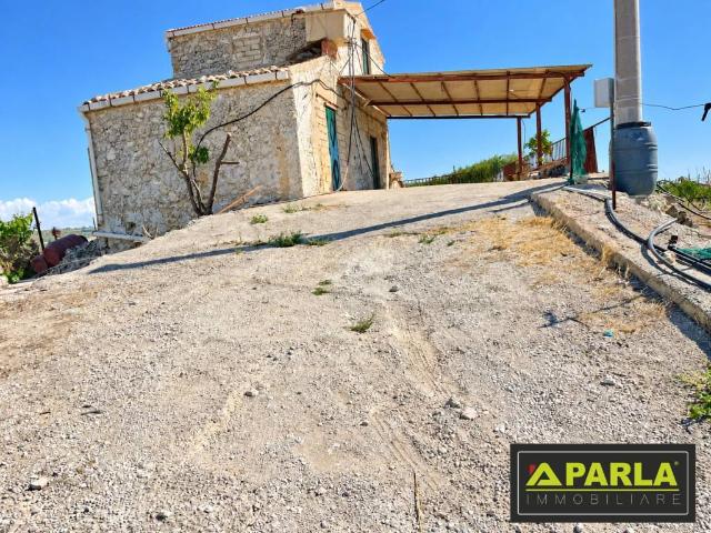 Casa indipendente in vendita a Canicattì AG