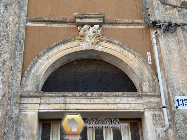 Casa indipendente in vendita a Canicattini Bagni, Centro