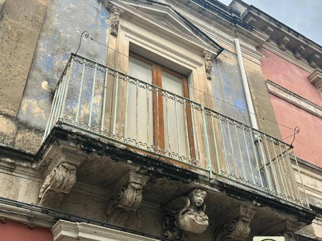 Casa indipendente in vendita a Canicattini Bagni SR