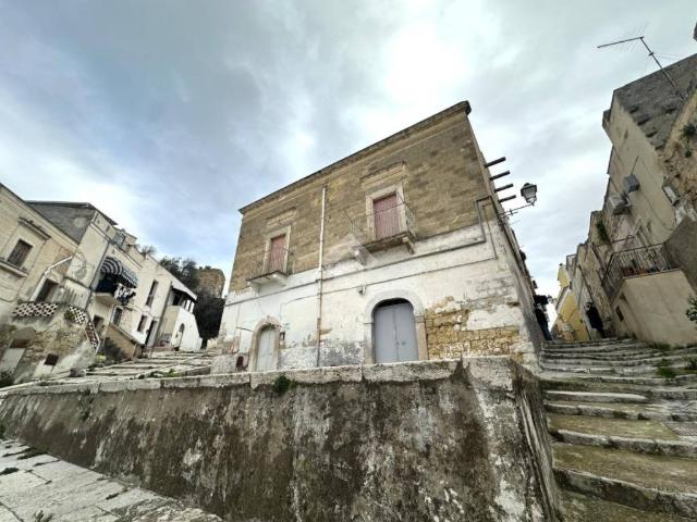Casa indipendente in vendita a Canosa di Puglia