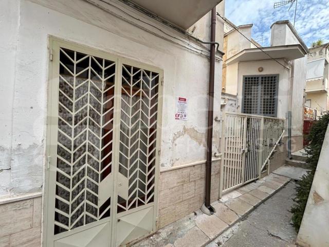 Casa indipendente in vendita a Canosa Di Puglia