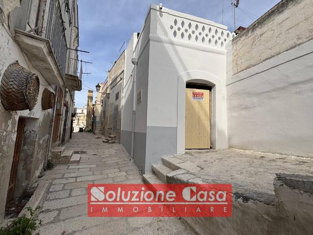 Casa indipendente in vendita a Canosa di Puglia, castello