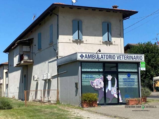 Casa indipendente in vendita a Canossa RE