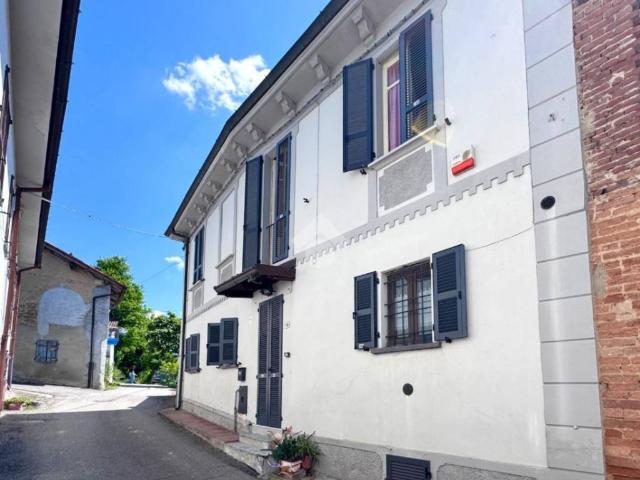Casa indipendente in vendita a Canneto Pavese PV
