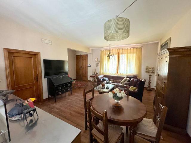 Casa indipendente in vendita a Cantagallo PO