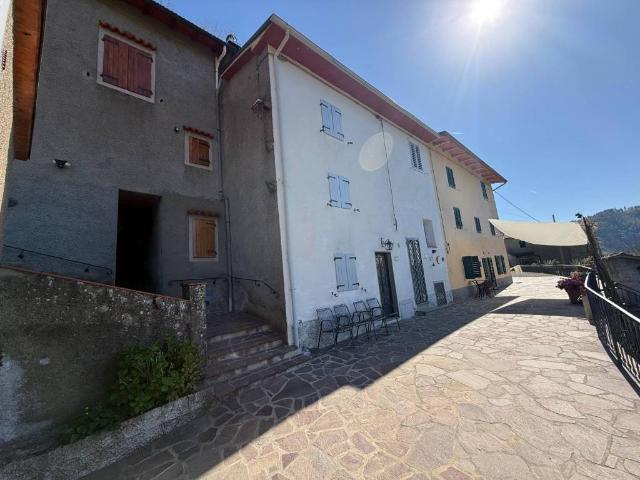 Casa indipendente in vendita a Cantagallo PO