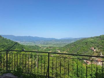 Casa indipendente in vendita a Cantalice RI