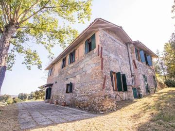 Casa indipendente in vendita a Cantalupo in Sabina RI