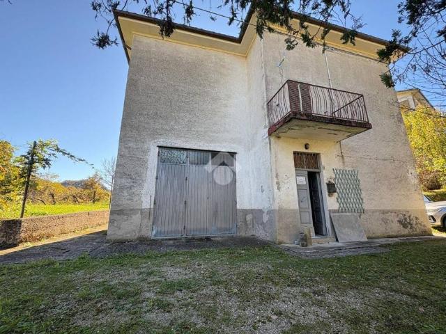 Casa indipendente in vendita a Cantiano PU