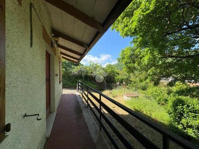 Casa indipendente in vendita a Cantiano PU