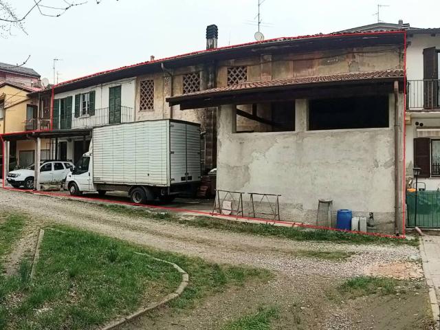 Casa indipendente in vendita a Cantù CO