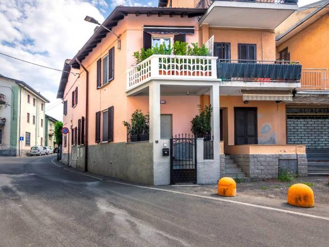 Casa indipendente in vendita a Cantù CO