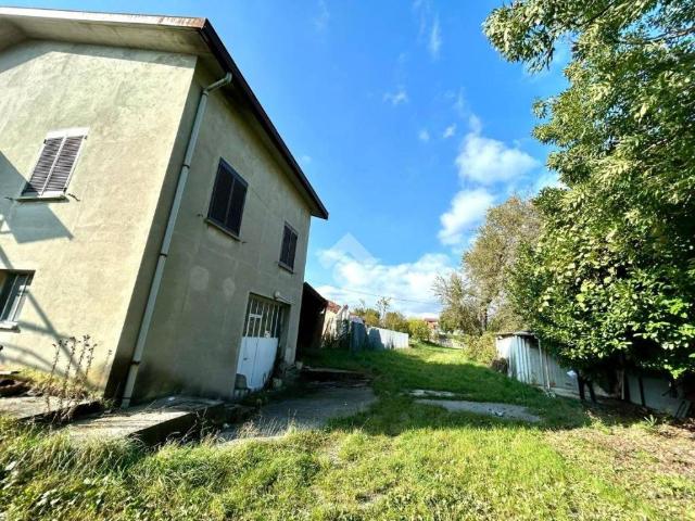Casa indipendente in vendita a Cantù CO