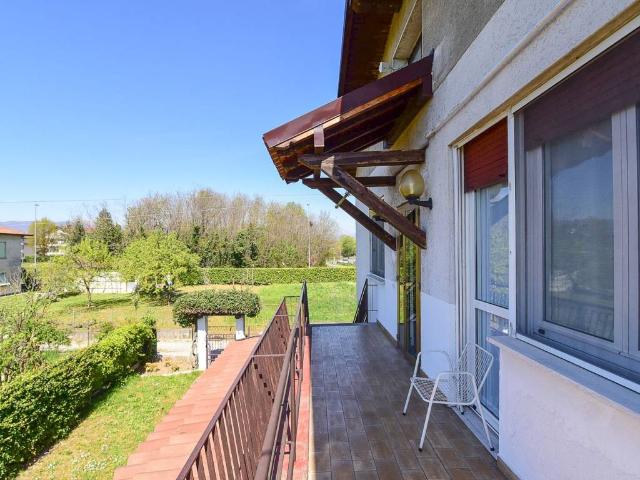 Casa indipendente in vendita a Cantù CO