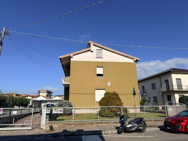 Casa indipendente in vendita a Cantù CO