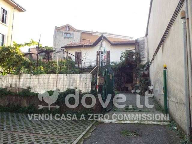 Casa indipendente in vendita a Cantù CO