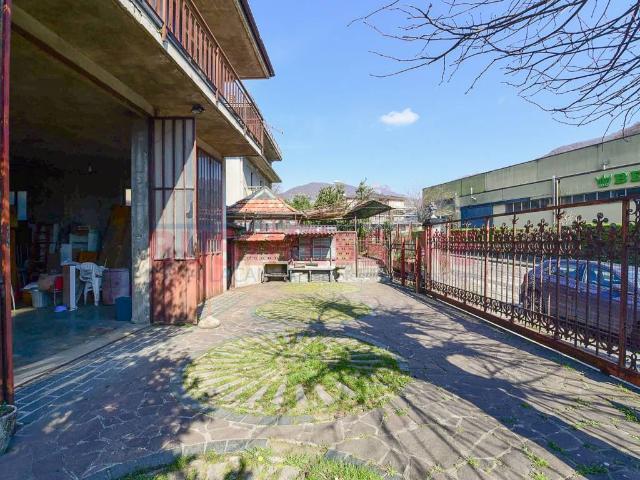 Casa indipendente in vendita a Canzo CO
