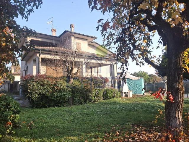 Casa indipendente in vendita a Caorso PC