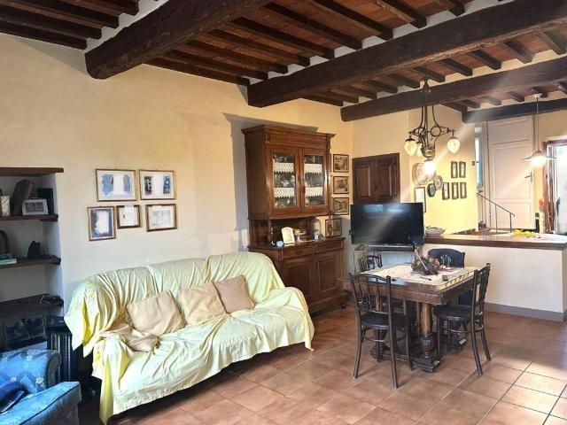 Casa indipendente in vendita a Capannori LU