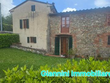 Casa indipendente in vendita a Capannori LU