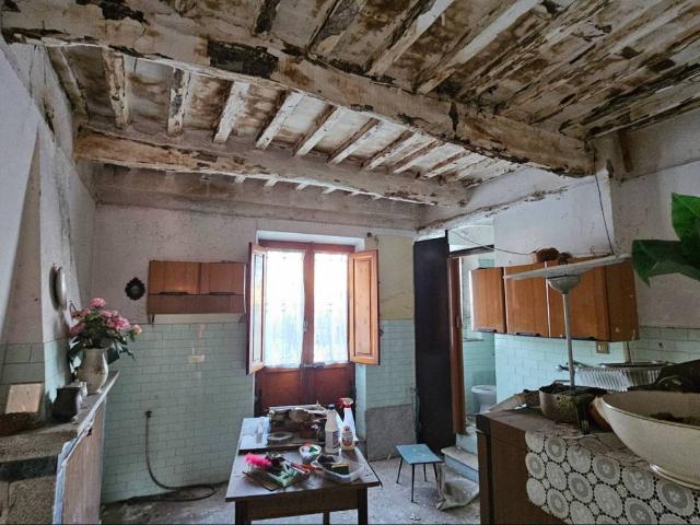 Casa indipendente in vendita a Capannori LU