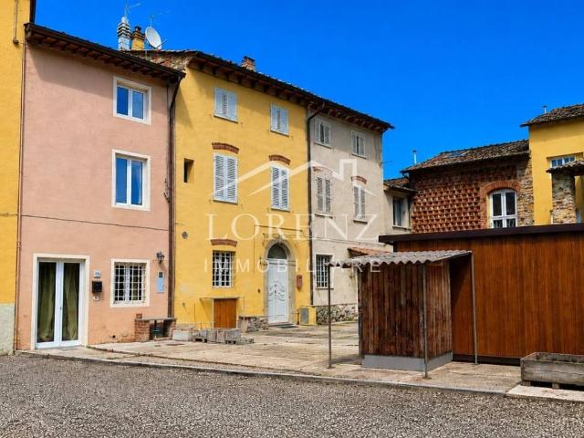Casa indipendente in vendita a Capannori LU