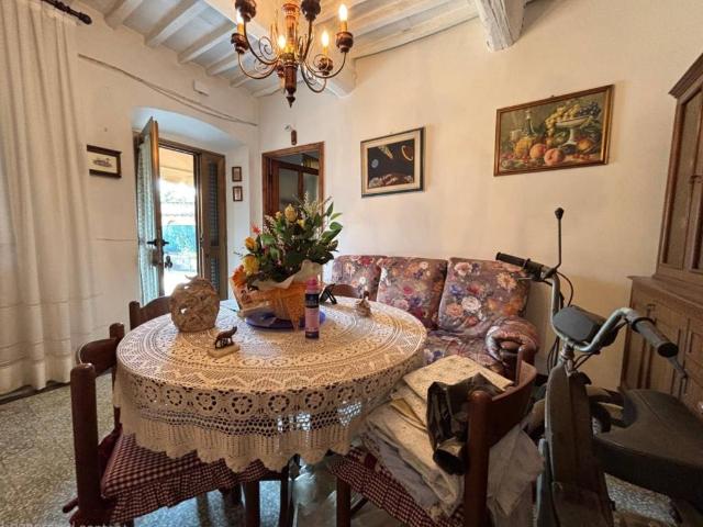 Casa indipendente in vendita a Capannori LU