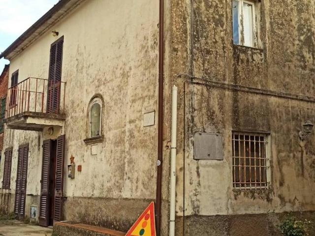 Casa indipendente in vendita a Capannori LU