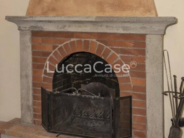 Casa indipendente in vendita a Capannori LU