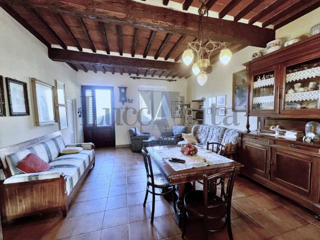 Casa indipendente in vendita a Capannori LU