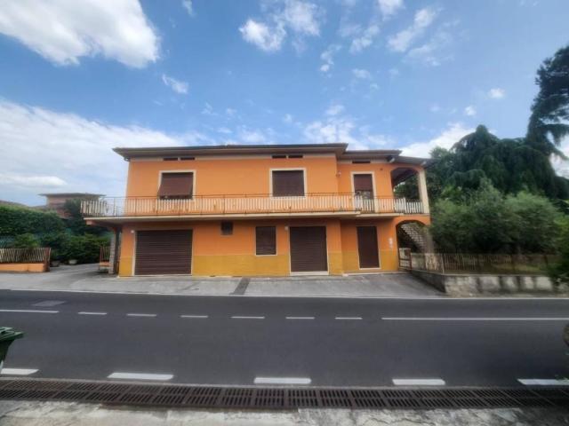 Casa indipendente in vendita a Capannori LU