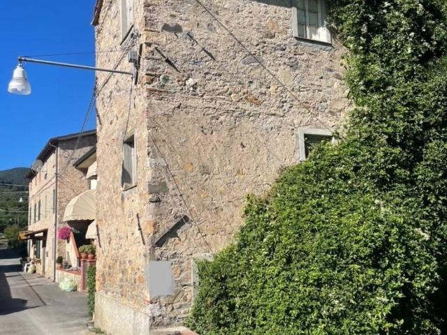 Casa indipendente in vendita a Capannori LU