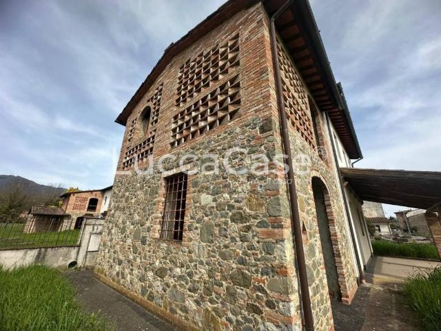 Casa indipendente in vendita a Capannori LU