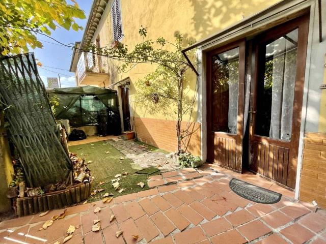 Casa indipendente in vendita a Capannori LU