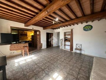 Casa indipendente in vendita a Capannori LU