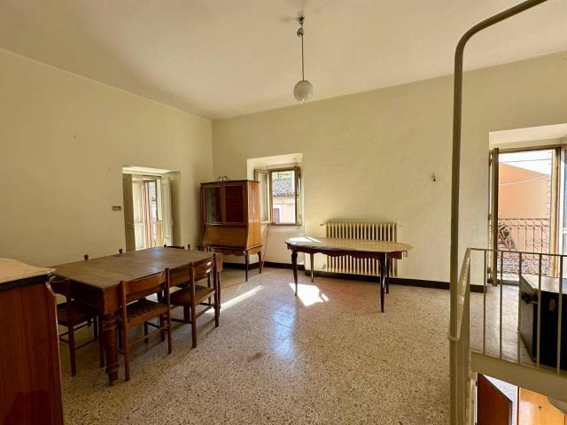 Casa indipendente in vendita a Capestrano