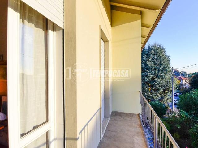 Casa indipendente in vendita a Capiago Intimiano CO