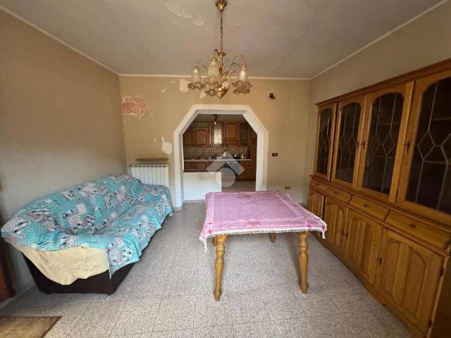 Casa indipendente in vendita a Capistrello AQ